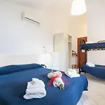 Piccolo Acquappesa