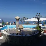 皮克罗蒙德酒店 3*