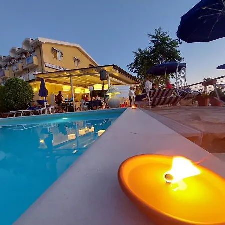 Piccolo 3* Acquappesa