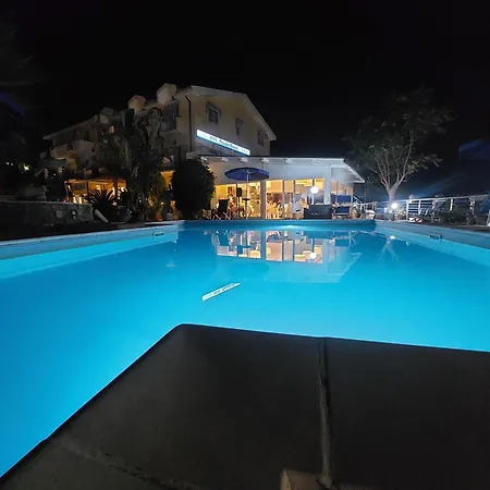 Piccolo 3* Acquappesa