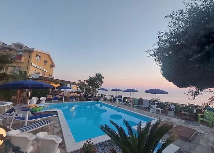 Piccolo 3* Acquappesa